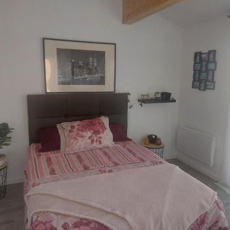 Chambre Climatisee A 20 Minutes De Bordeaux Bed & Breakfast Marcamps Exterior photo